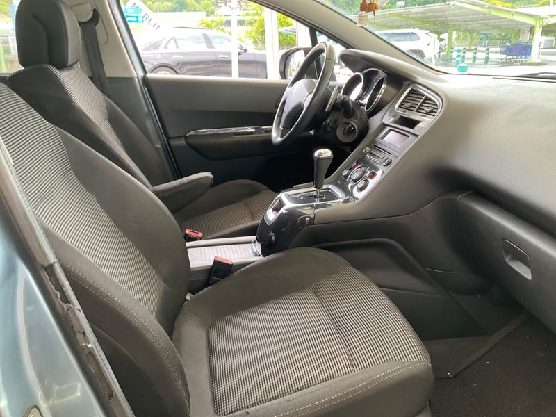 Peugeot 5008 1.6 HDi Premium 2009 – снимка 3