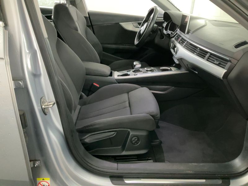 Audi A4 2.0 TDI Sport 2018 – снимка 17
