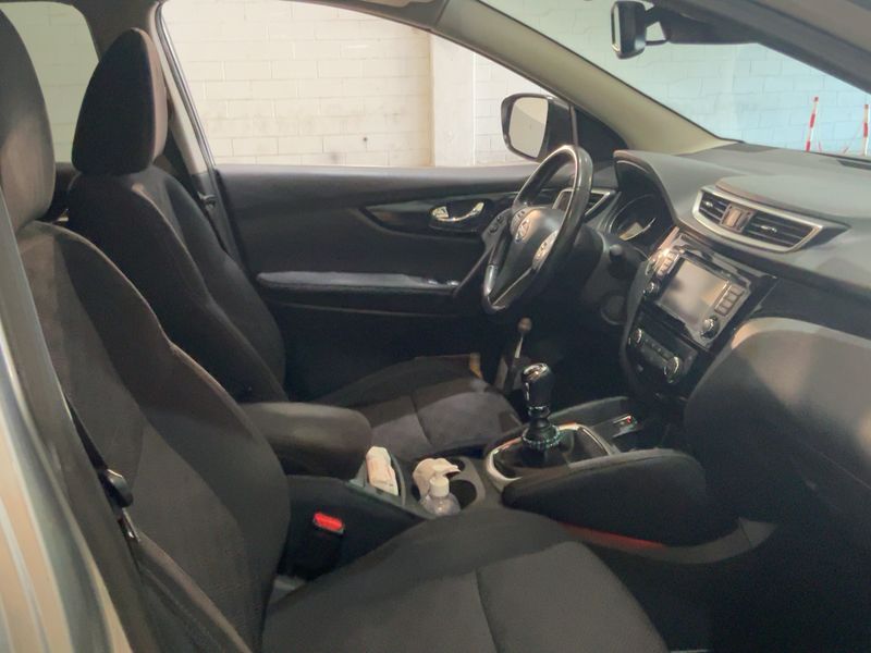 Nissan Qashqai 1.6 dCi N-Connecta 4x4 2017 – снимка 16