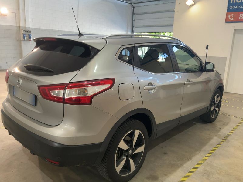 Nissan Qashqai 1.6 dCi N-Connecta 4x4 2017 – снимка 8