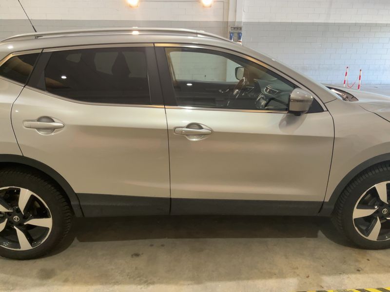 Nissan Qashqai 1.6 dCi N-Connecta 4x4 2017 – снимка 10