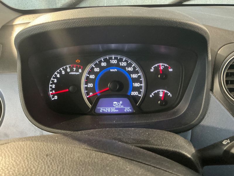 Hyundai i10 1.0 Blue drive 2013 – снимка 4