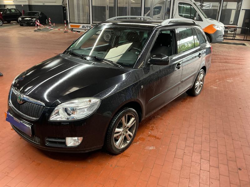 Skoda Fabia 1.6 Sport 2009 – снимка 1
