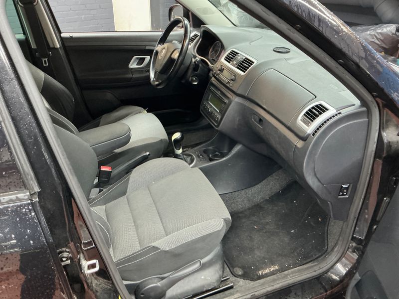 Skoda Fabia 1.6 Sport 2009 – снимка 3