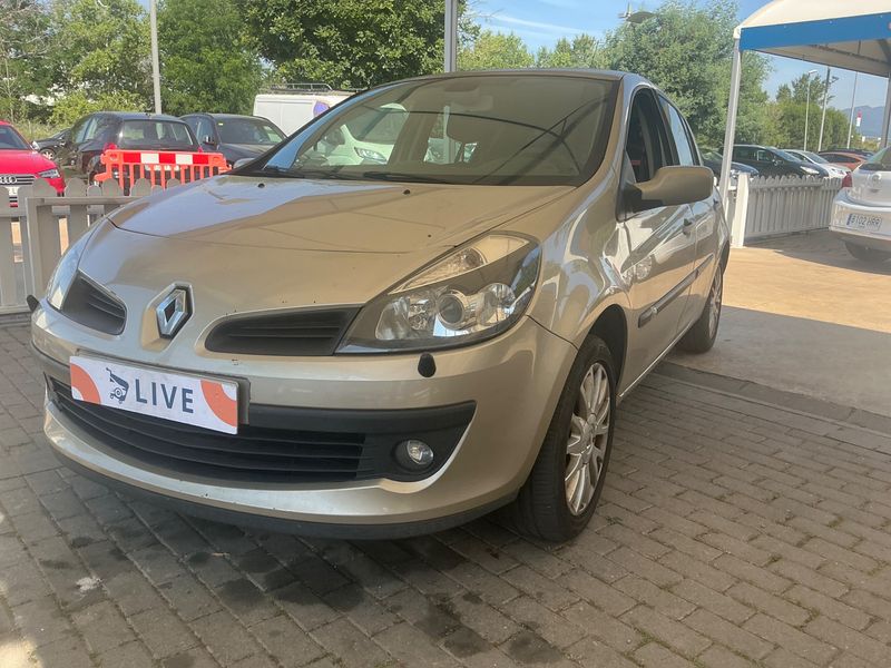 Renault Clio 1.5 dCi Dynamique 2008 – снимка 1