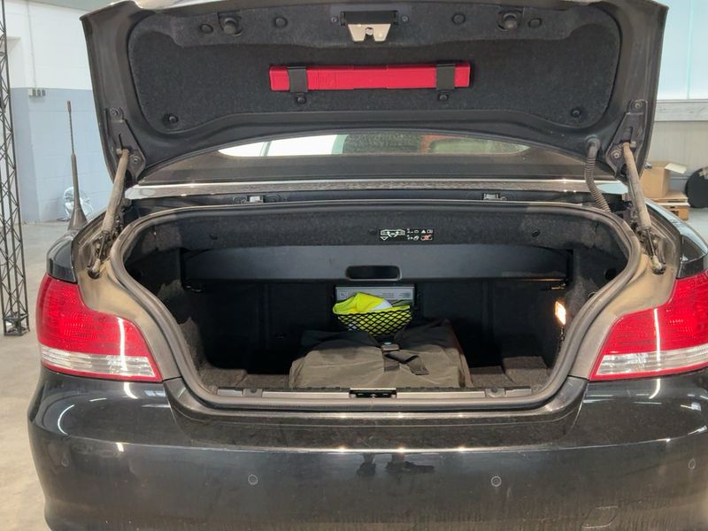 BMW 1er 123d 2011 – снимка 16