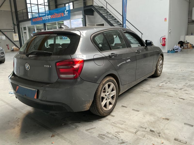 BMW 1er 118i 2012 – снимка 2