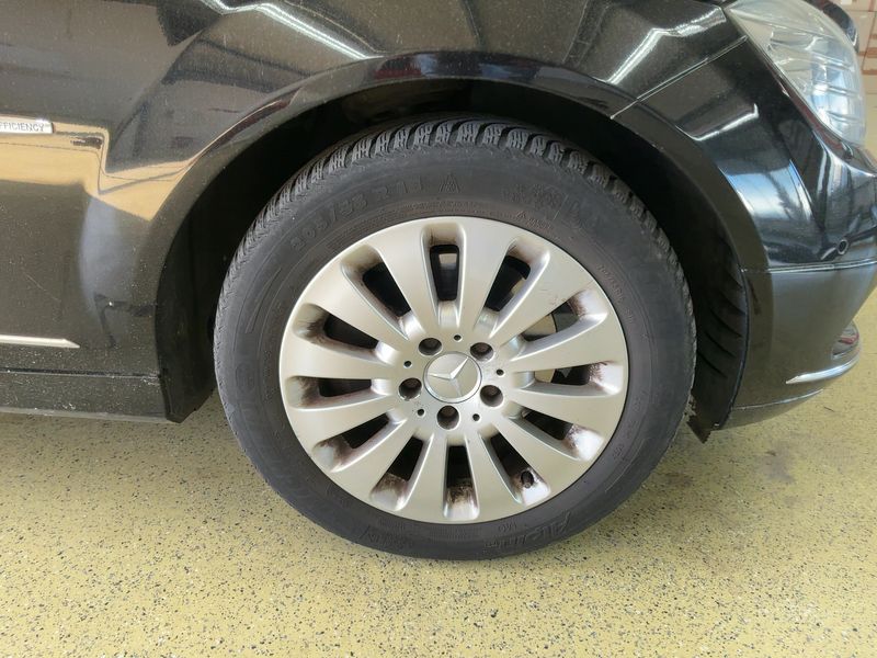 Mercedes-Benz C-Klasse C 220 CDI T BlueEfficiency Avantgarde 2011 – снимка 11
