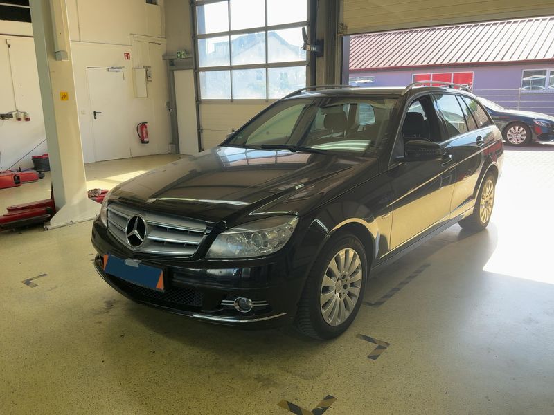 Mercedes-Benz C-Klasse C 220 CDI T BlueEfficiency Avantgarde 2011 – снимка 1