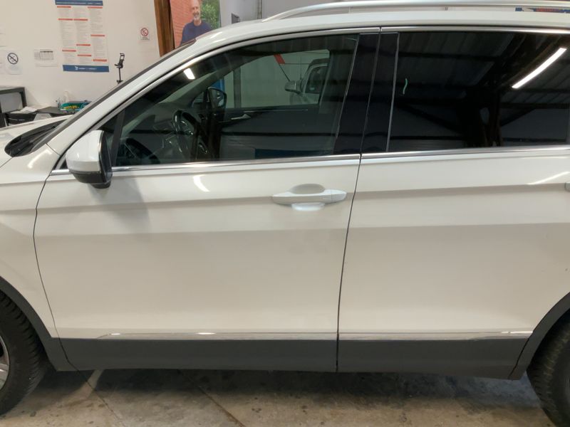 Volkswagen Tiguan 2.0 TDI Carat Exclusive 4Motion BlueMotion Tech 2017 – снимка 4