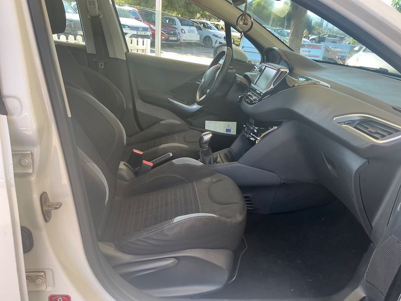 Peugeot 208 1.4 VTi Allure 2012 – снимка 3