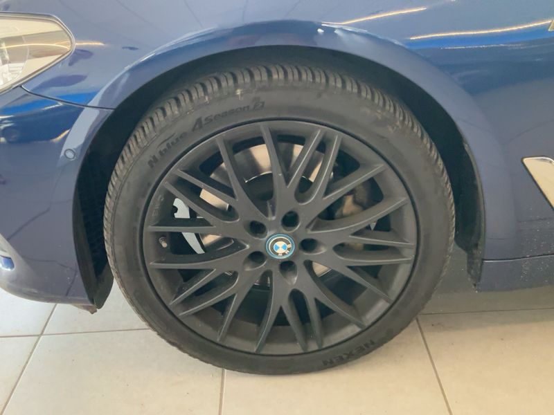 BMW 5er 530d xDrive 2018 – снимка 3