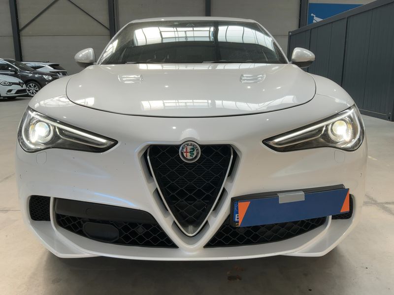 Alfa Romeo Stelvio 2.9 V6 Bi-Turbo Quadrifoglio Q4 2019 – снимка 14
