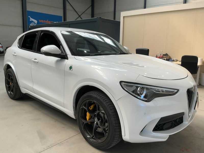 Alfa Romeo Stelvio 2.9 V6 Bi-Turbo Quadrifoglio Q4 2019 – снимка 12