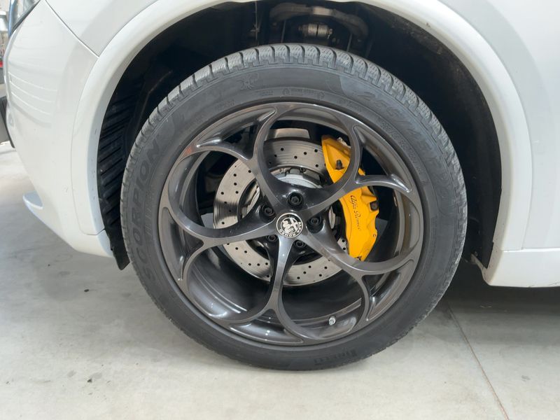 Alfa Romeo Stelvio 2.9 V6 Bi-Turbo Quadrifoglio Q4 2019 – снимка 3