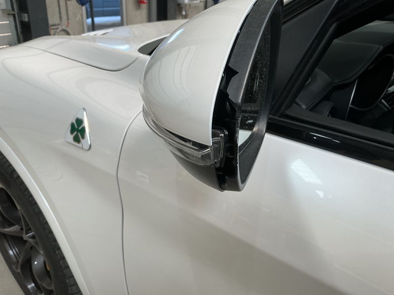 Alfa Romeo Stelvio 2.9 V6 Bi-Turbo Quadrifoglio Q4 2019 – снимка 22
