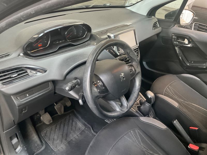 Peugeot 208 1.4 HDi Active 2014 – снимка 24