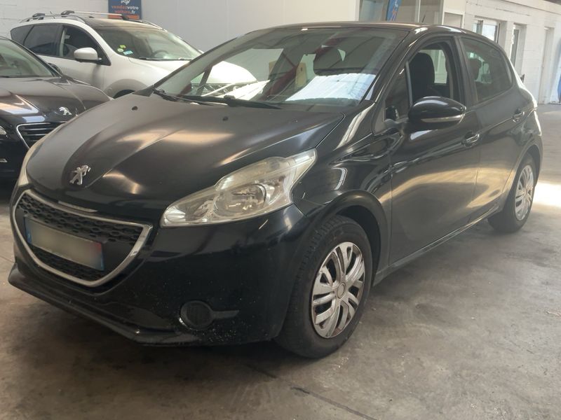 Peugeot 208 1.4 HDi Active 2014 – снимка 1