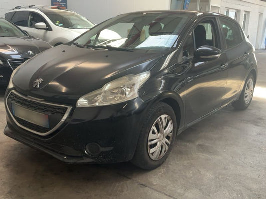 Peugeot 208 1.4 HDi Active 2014 – снимка 1