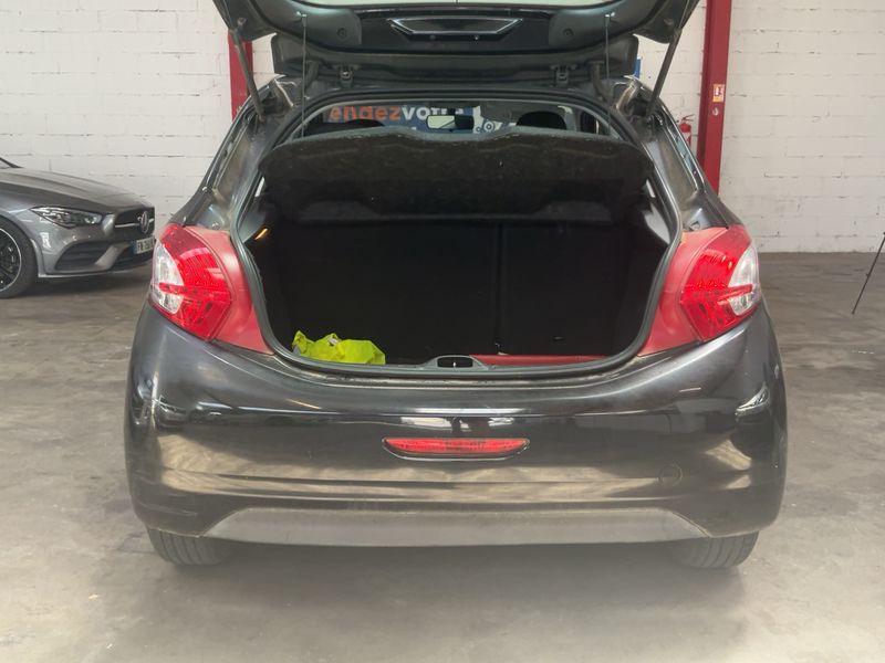Peugeot 208 1.4 HDi Active 2014 – снимка 15