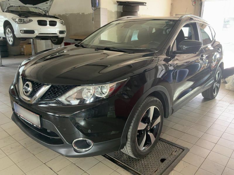 Nissan Qashqai 1.6 dCi N-Connecta 4x4 2017 – снимка 2