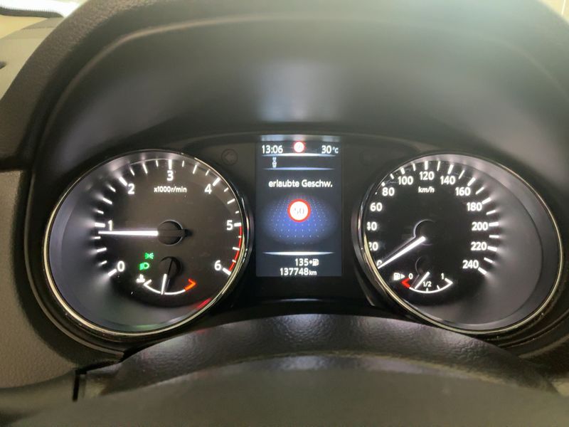 Nissan Qashqai 1.6 dCi N-Connecta 4x4 2017 – снимка 19