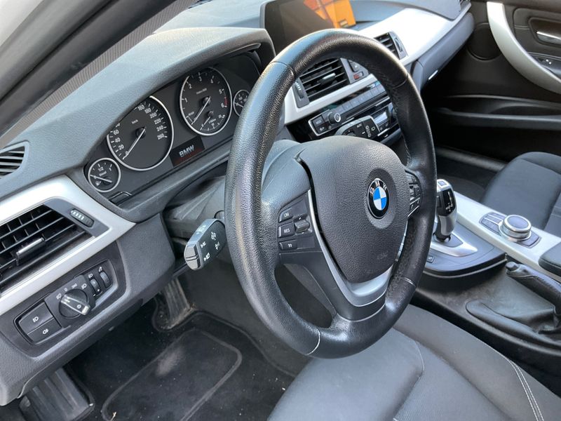 BMW 3er 320d Advantage 2019 – снимка 29