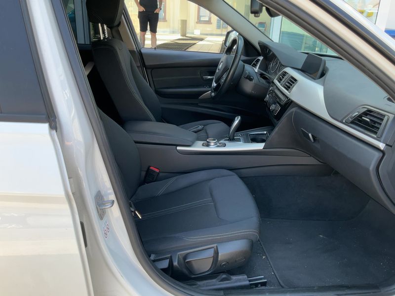 BMW 3er 320d Advantage 2019 – снимка 11