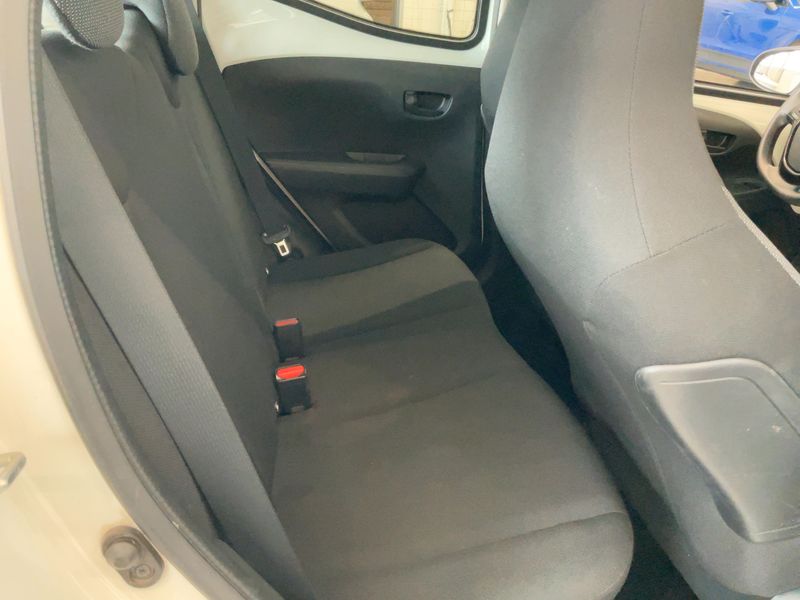 Toyota Aygo 1.0 X 2018 – снимка 19