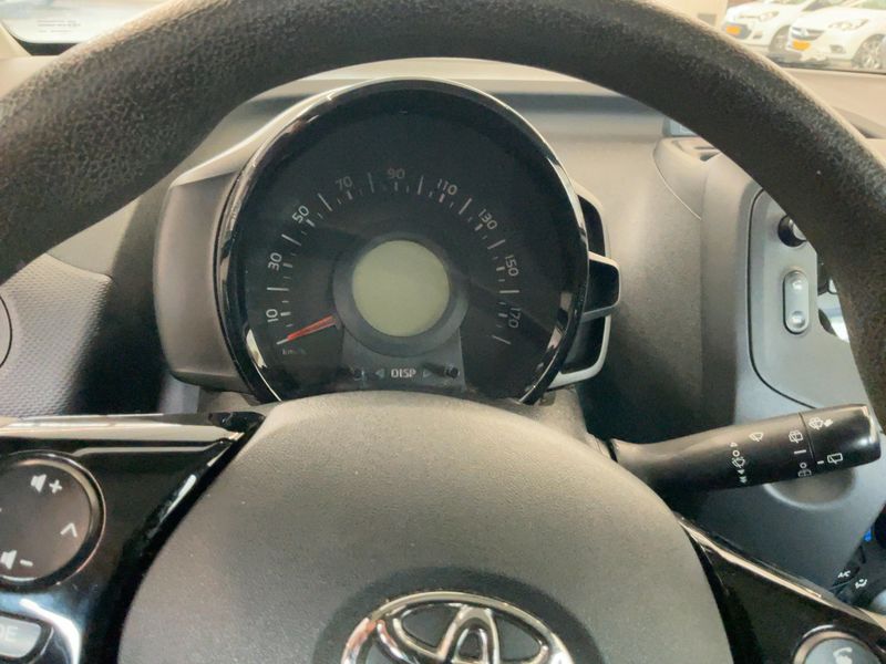 Toyota Aygo 1.0 X 2018 – снимка 18