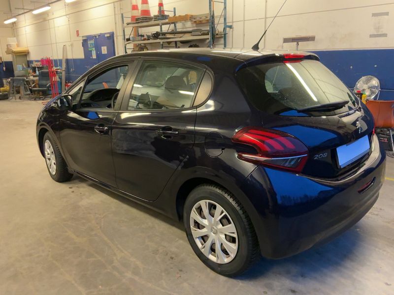 Peugeot 208 1.0 VTi Active 2017 – снимка 6