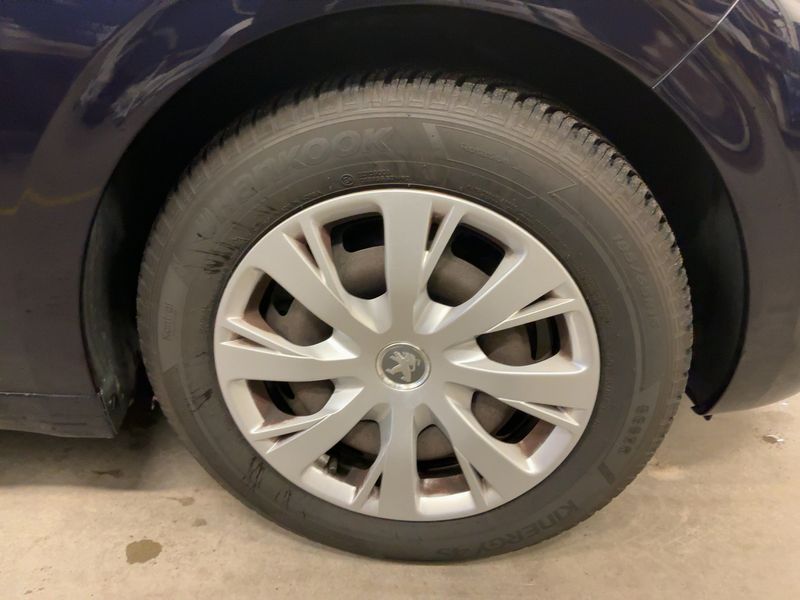 Peugeot 208 1.0 VTi Active 2017 – снимка 11