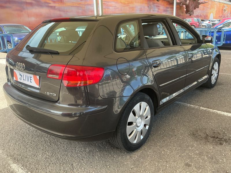 Audi A3 Sportback 1.9 TDI Attraction 2006 – снимка 2