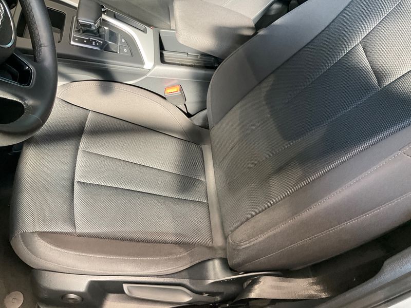 Audi A4 40 TFSI Mild-Hybrid S line 2021 – снимка 28