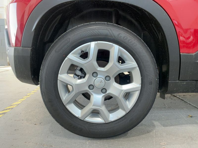 Jeep Avenger 1.2 T3 Mild-Hybrid Altitude 2025 – снимка 9