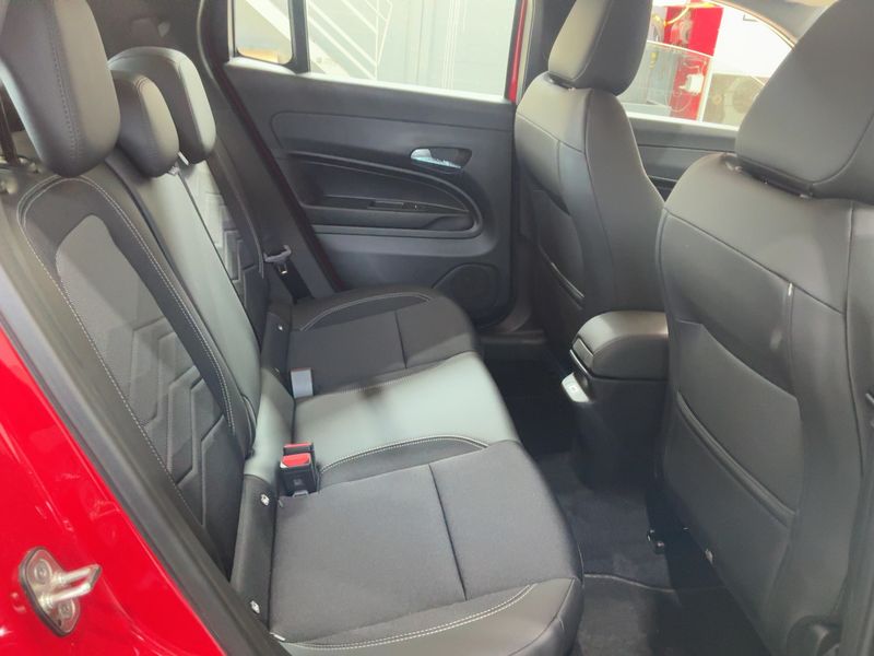 Jeep Avenger 1.2 T3 Mild-Hybrid Altitude 2025 – снимка 19