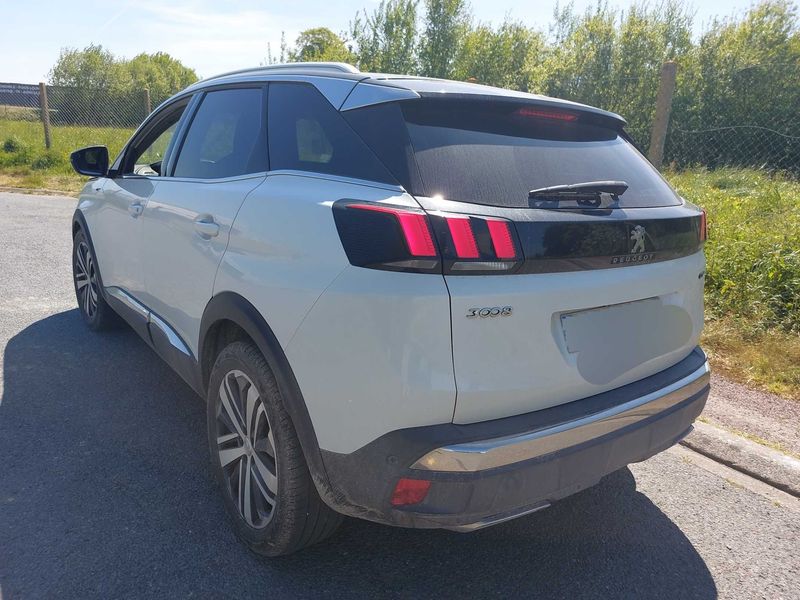 Peugeot 3008 2.0 Blue-HDi GT 2017 – снимка 3