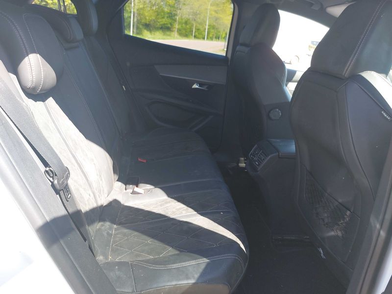 Peugeot 3008 2.0 Blue-HDi GT 2017 – снимка 14