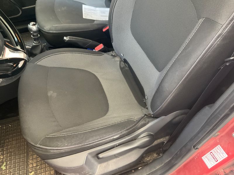 Renault Captur 1.5 dCi Iconic 2016 – снимка 26