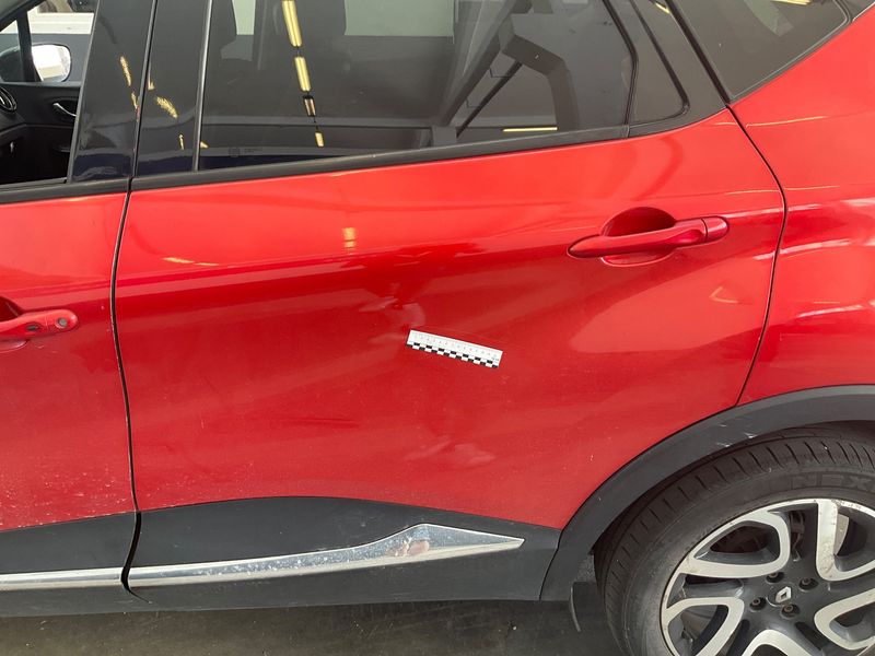 Renault Captur 1.5 dCi Iconic 2016 – снимка 28