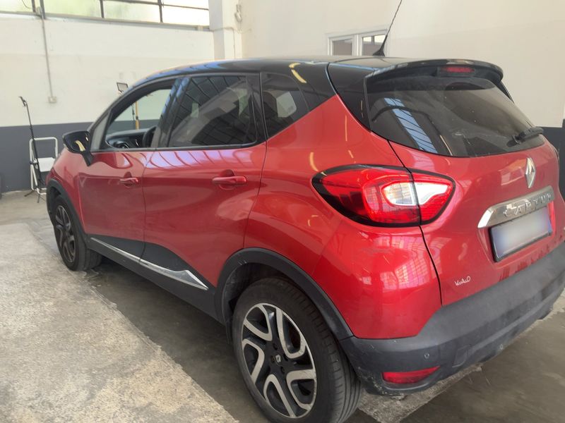 Renault Captur 1.5 dCi Iconic 2016 – снимка 6