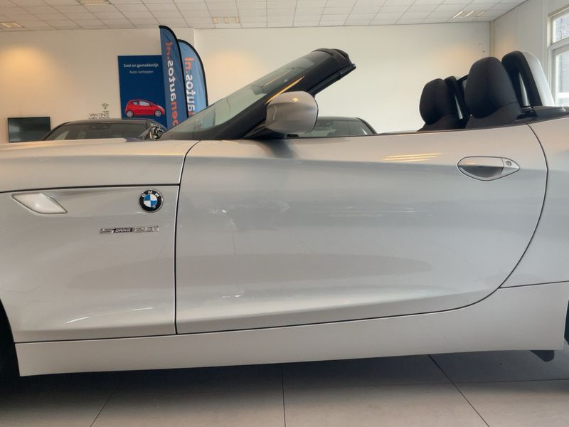 BMW Z4 sDrive 20i 2013 – снимка 4