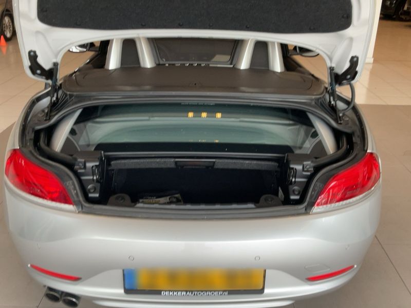 BMW Z4 sDrive 20i 2013 – снимка 15