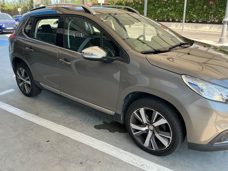 Peugeot 2008 1.6 Blue-HDi Allure 2015 – снимка 12