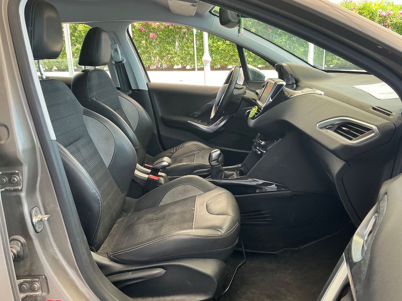 Peugeot 2008 1.6 Blue-HDi Allure 2015 – снимка 16