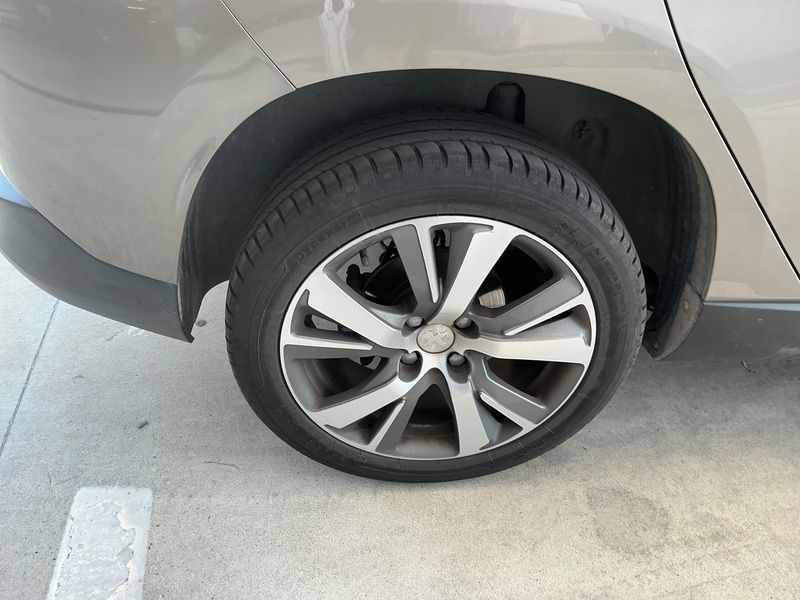Peugeot 2008 1.6 Blue-HDi Allure 2015 – снимка 9