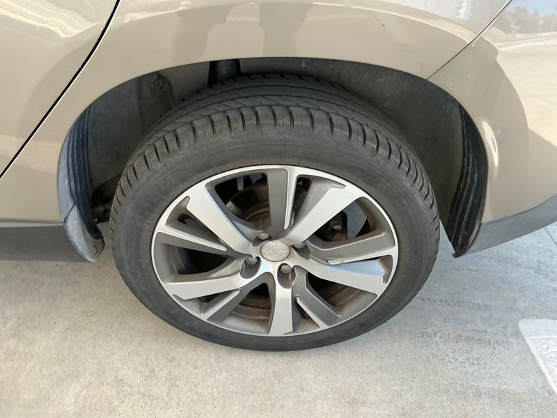 Peugeot 2008 1.6 Blue-HDi Allure 2015 – снимка 5