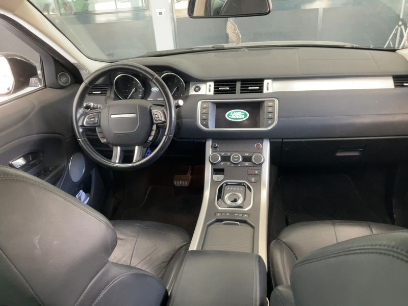 Land Rover Evoque 2.0 Td4 SE 2018 – снимка 17