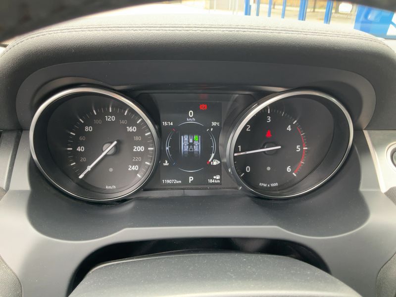 Land Rover Evoque 2.0 Td4 SE 2018 – снимка 18