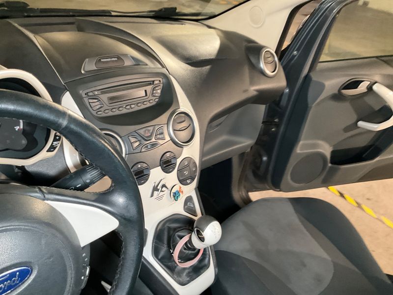 Ford Ka 1.2 Titanium 2015 – снимка 33